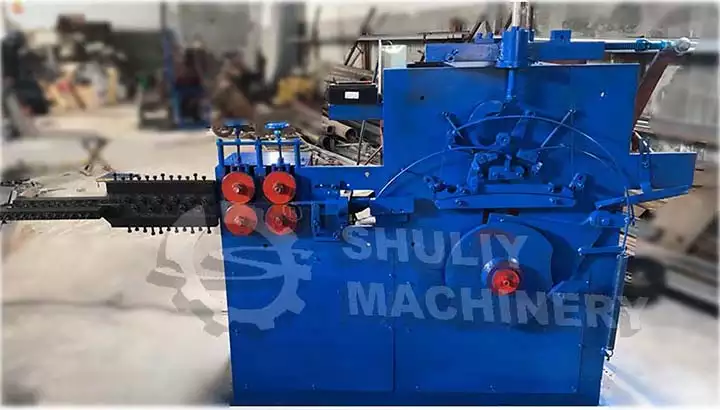 machine de fabrication de cintres au Mexique